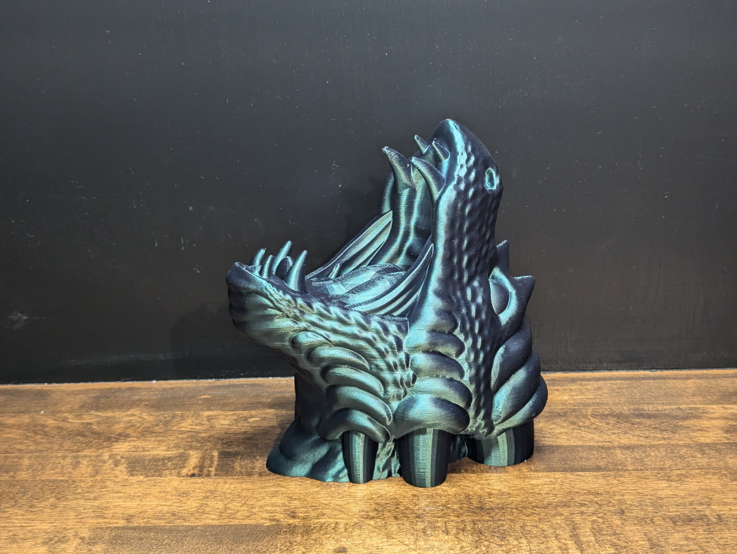 Dragon Head Controller Holder